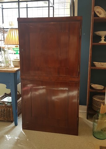 Archive cabinet in mahogany
