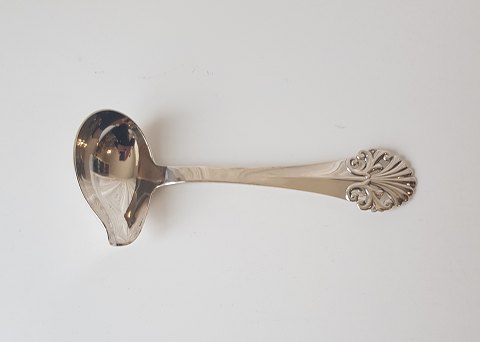 Sauce spoon in silver from 1947 - 18.7 cm.