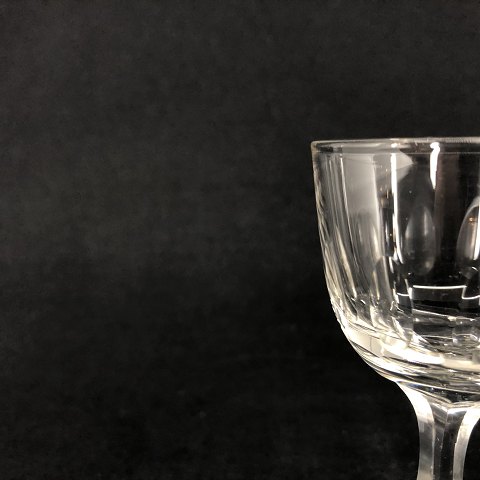 Derby port wine glass, 10 cm.
