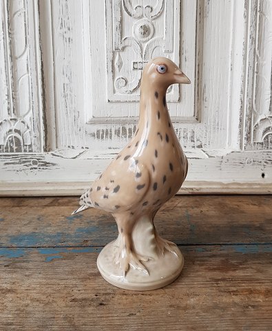 Royal Copenhagen figure - dove no. 3510/2931