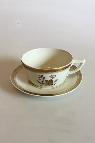 Royal Copenhagen Liselund (Gammel) Thekop og underkop fad No 947/9536