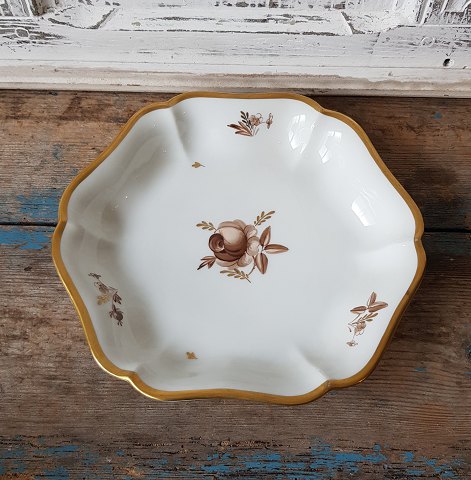 Royal Copenhagen Brown rose dish no. 688/9458