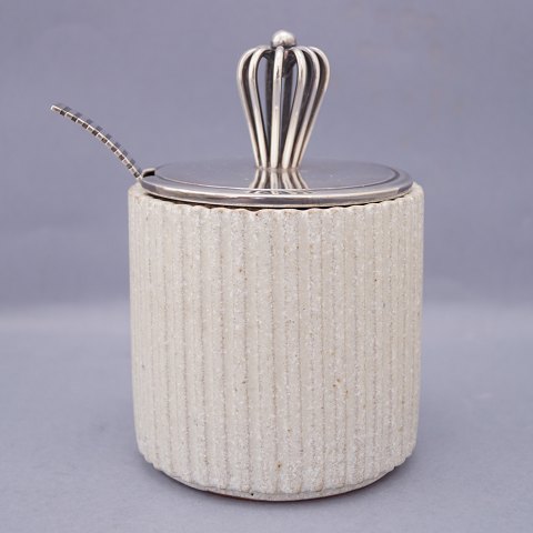 Arne Bang; marmalade jar in stoneware decorated with grey glaze and with lid and 
spoon in sterling silver #129