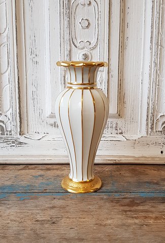 Royal Copenhagen Hetsch krave vase dekoreret med guld no. 740/8626