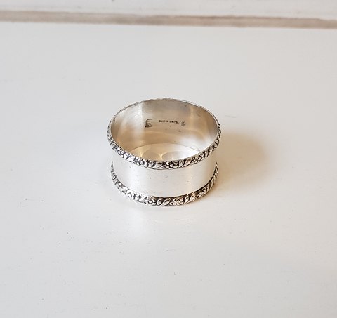 Silver napkin ring