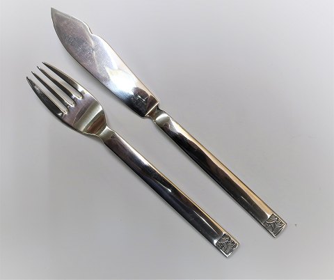 Evald Nielsen. Silver cutlery (830). Cutlery no. 33. Fishknife and fishfork. 
There are 4 sets. Sold only in sets. Price is per set.