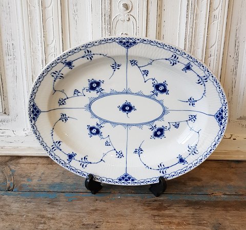 Royal Copenhagen Blue Fluted Half lace Dish no. 533 - 36 cm.