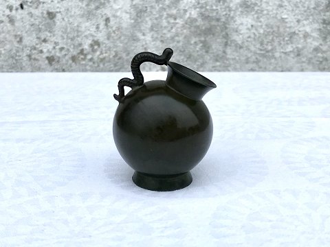 Just Andersen
Ball Vase mit Schlange
* 475kr