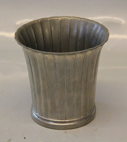 Just A 2353 Ribbed patinated pewter vase 10 x 10 cm
