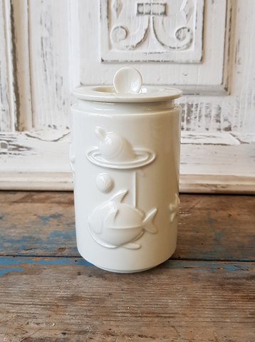 Arno Malinowski for Royal Copenhagen lid jar in Blanc de Chine no. 3287