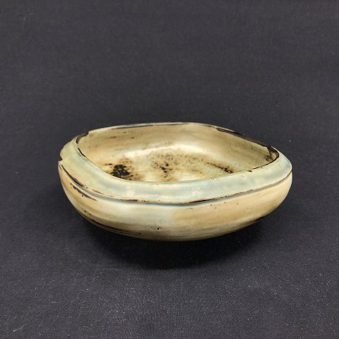 Ceramic bowl by Bode Willumsen
