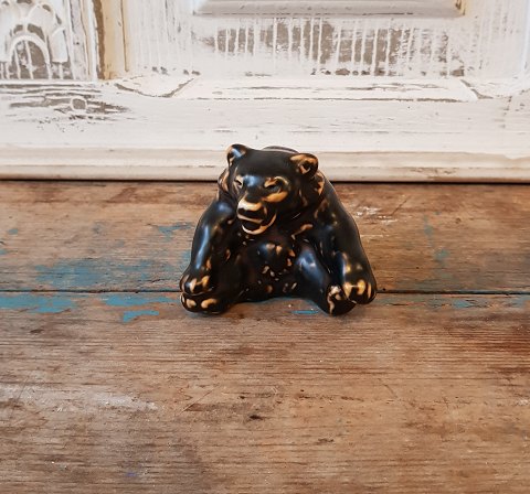 Royal Copenhagen - Rare Brown bear young in stoneware by Knud Kyhn No. 22746