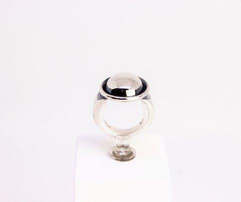 Simpel ring of 925 sterling silver.
5000m2 showroom.
