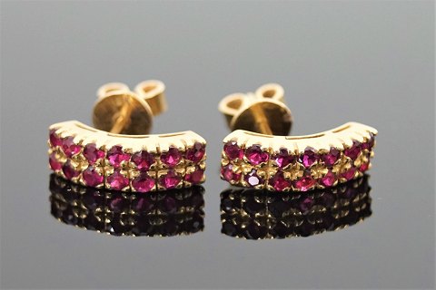 Ruby earrings mounted in 18k gold