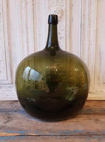 Stor gammel formblæst flaske 46 cm.