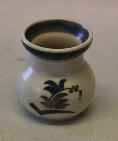 143-103 Kgl. Vase 6 cm 1928 Mat Aluminia Porcelain
