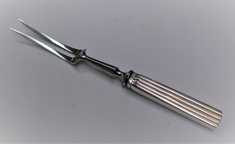 Georg Jensen. Bernadotte silver cutlery. Sterling (925). Carving-fork. Length 23 
cm.