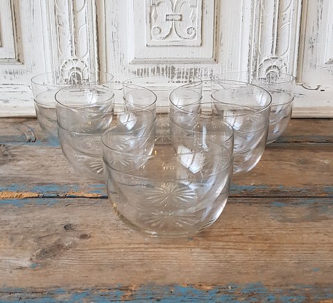 Set of 12 pieces of rinsing bowls in clear crystal glass