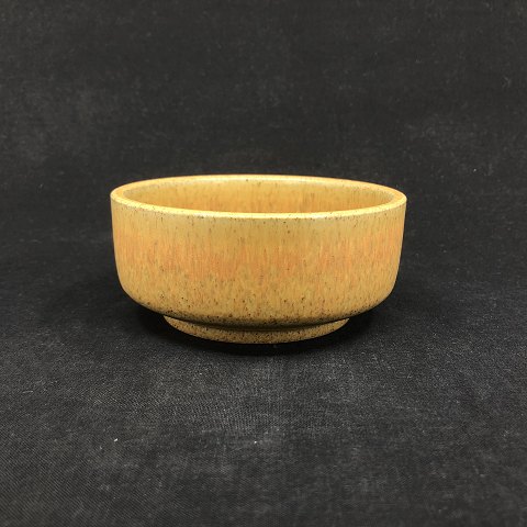 Stoneware bowl by Gunanr Borg
