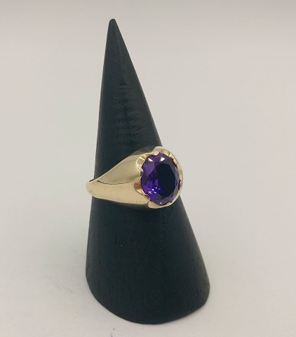 14k guldring m. safir, str. 57