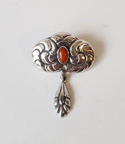 Carl M. Cohr beautiful brooch in silver adorned with cabochon-cut amber