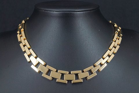 Jørgen Smed; A necklace of 14k gold