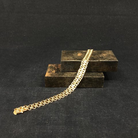 Bismarck bracelet in 18 carat gold

