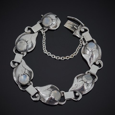 Evald Nielsen; A jugend bracelet of silver set with moonstones