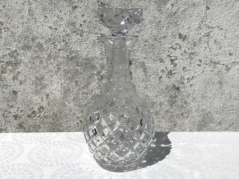 Crystal decanter
With glass grinding
* 300 DKK