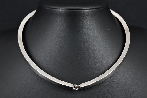 Hans Hansen; A design necklace of sterling silver