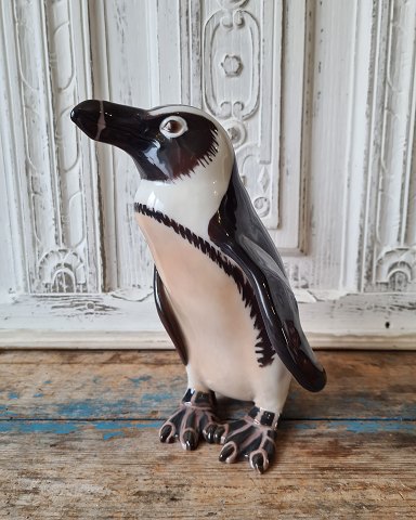 B&G Figure - Large penguin no. 1822