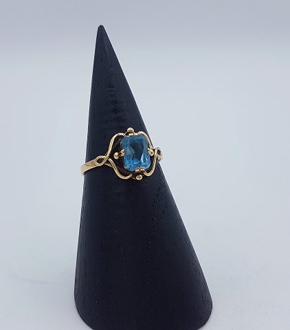 14k guldring m. spinel, str. 51,5