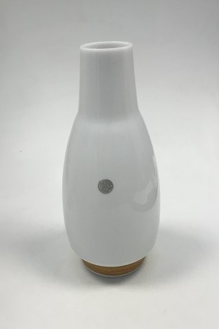 Kastrup Glasværk Opaline Vase med bambusbevikling