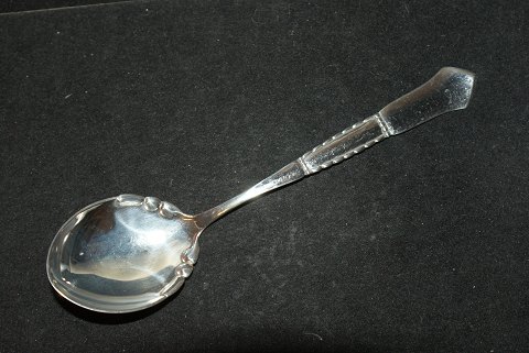 Jam spoon Louise Silver
Cohr Fredericia silver
Length 14 cm.
SOLD