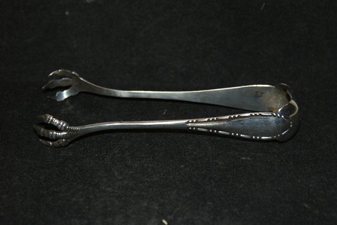 Sukkertang Ny Perle Serie 5900, (Perlekant Cohr) Dansk sølvbestik
Fredericia sølv
Længde 10 cm.