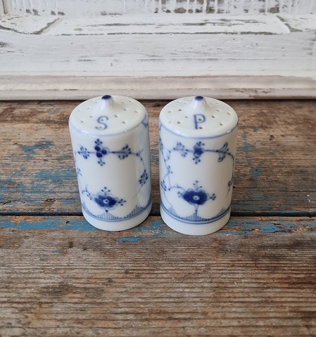 B&G Blue traditional Hotel porcelain salt & pepper set