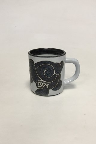 Royal Copenhagen Small Annual Mug 1971