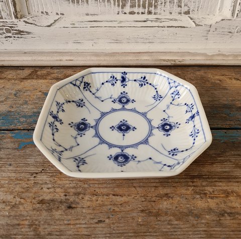 Royal Copenhagen Blue Fluted dish no. 230