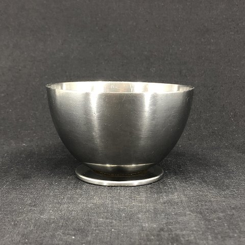 Sugar bowl from Dana Steel
