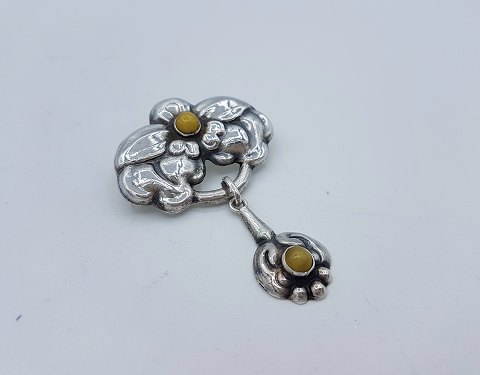 Jugend broche