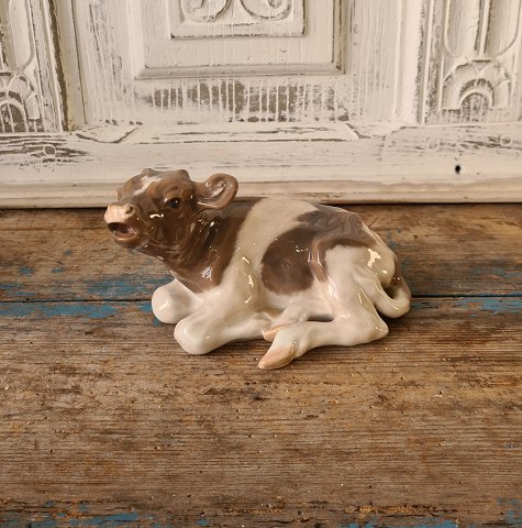 Royal Copenhagen Figure - Calf No. 1072