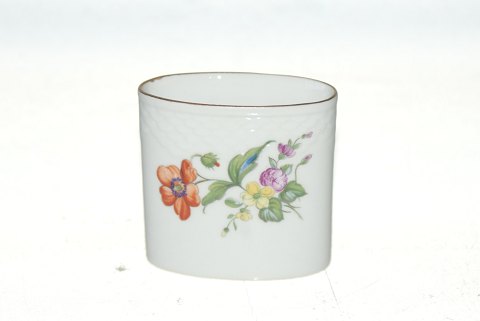 Bing and Grondahl White Saxon Flower, envelope vase
SOLD