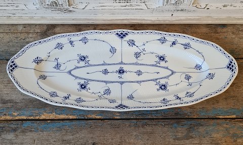 Royal Copenhagen Blue Fluted half-blonde fish dish no. 537