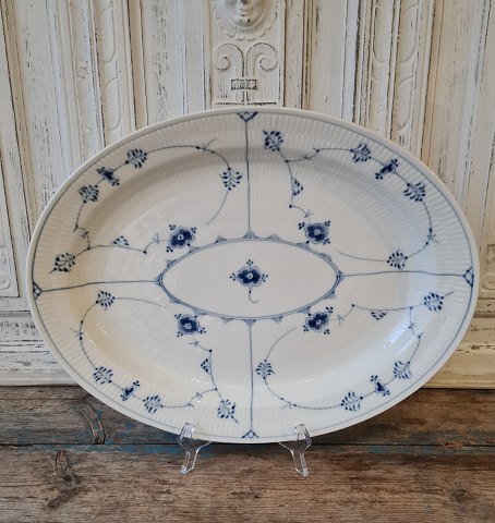 Royal Copenhagen Blue Fluted large dish no. 101 - 45 cm.