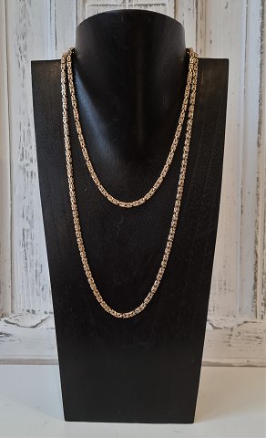 Very long king chain in 8 kt gold - 92 cm.