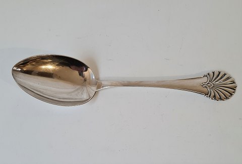 Palmet stor serveringsske i sølv fra 1921 - 25 cm.