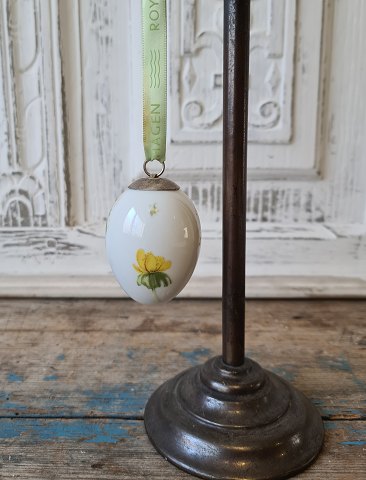 Royal Copenhagen Easter egg decorated with erantis