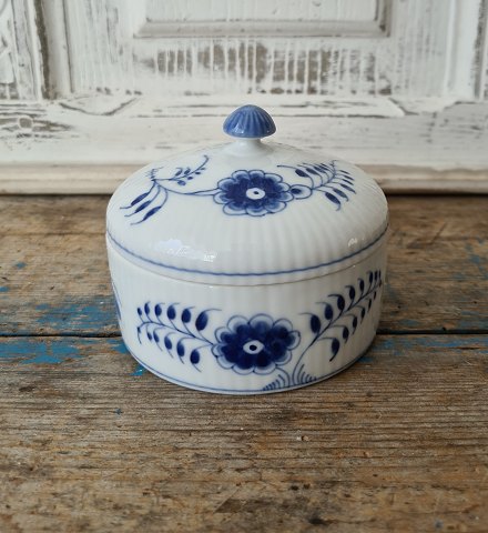 Royal Copenhagen Blue Fluted bonbonniere with butterfly