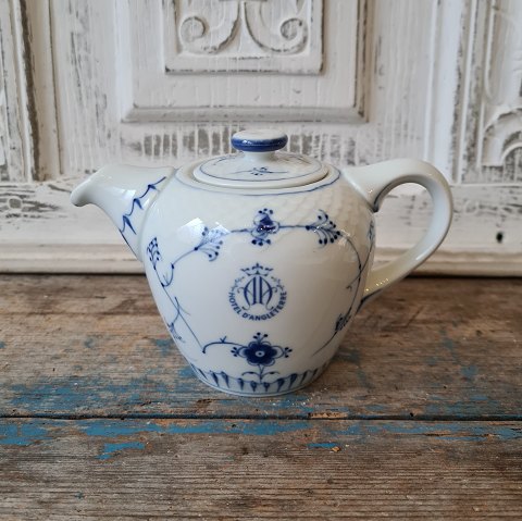 B&G Blue traditional Hotel porcelain small teapot from Hotel D