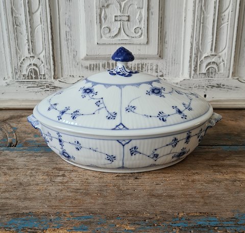 Royal Copenhagen Blue Fluted dish no. 283